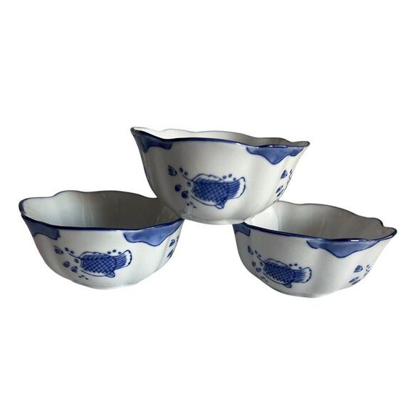 Set/3 Handpainted Fish Bowl Scalloped Edge Made in Brazil 4.5"D x 2"H Blue White - Picture 8 of 14